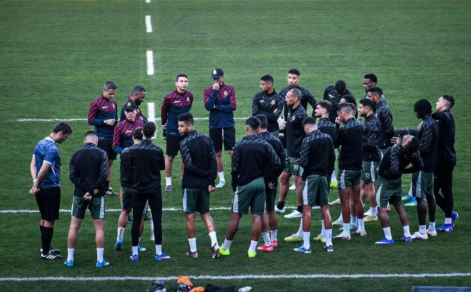 الجيش الملكي يتدرب على ركلات الترجيح قبل نهائي أفريقيا