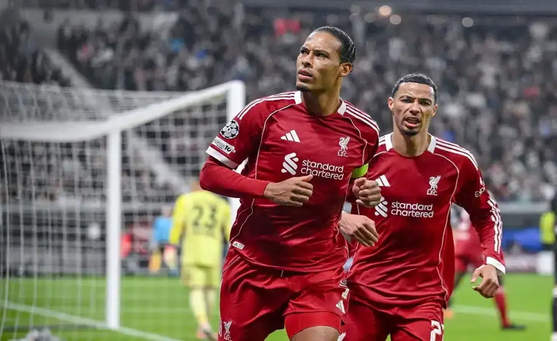 ليفربول يسعى لضم دينزل دومفريس بـ 25 مليون يورو
