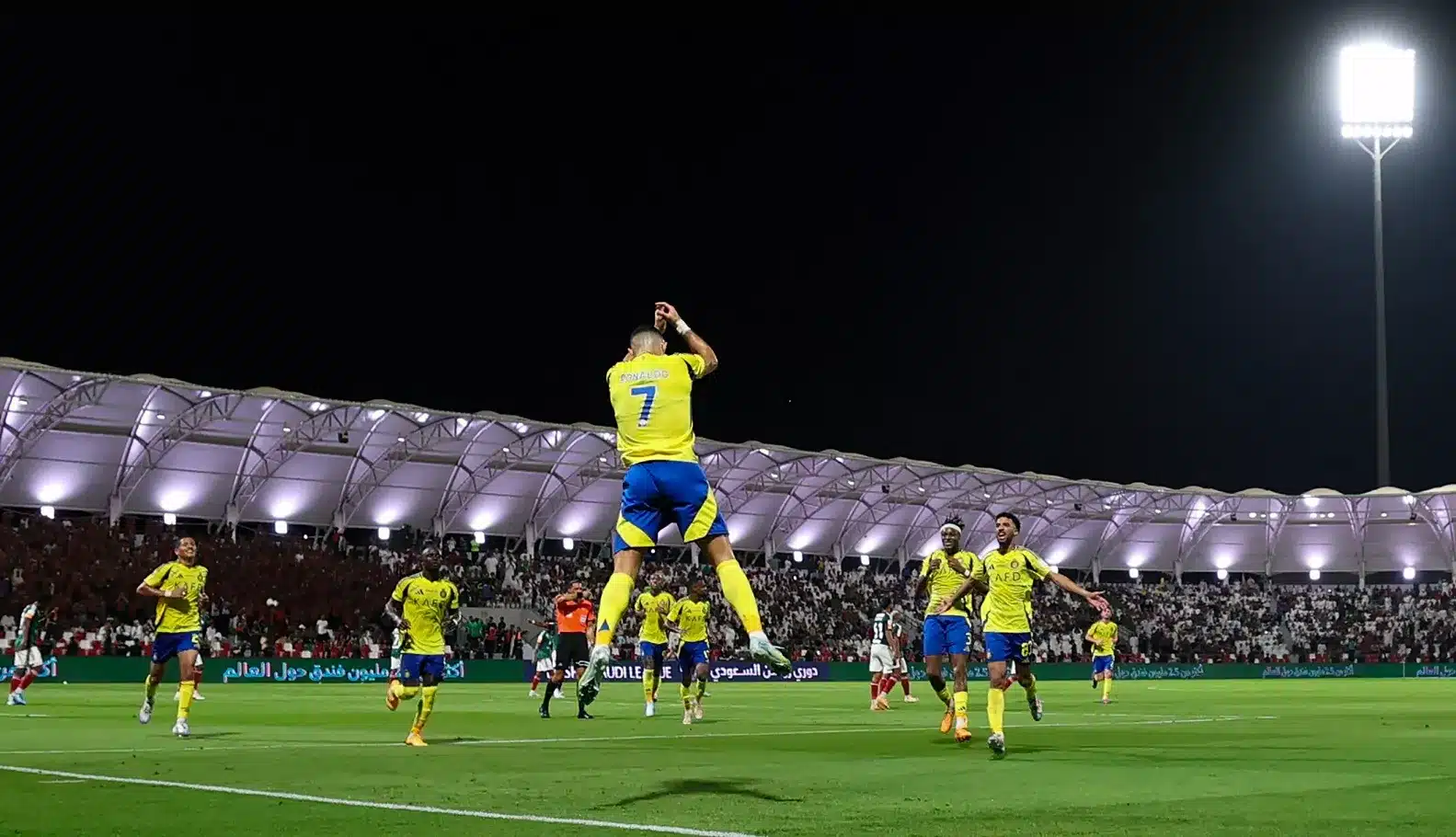 غيابات حاسمة تهدد تتويج النصر في دوري روشن