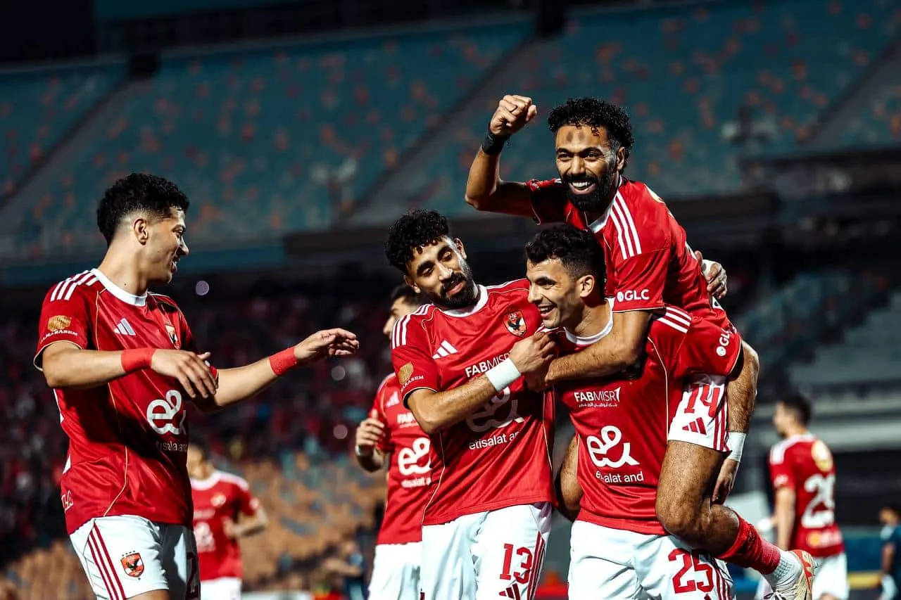 تفاصيل تجديد عقد حسين الشحات مع الأهلي ومقابلته للزمالك